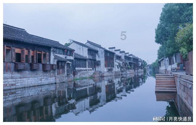 多彩活动拉开火车站春运帷幕